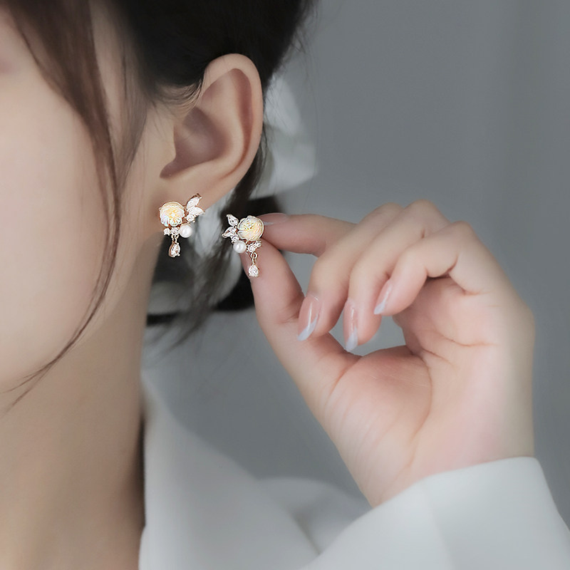 925纯银珍珠花朵耳钉2022年新款