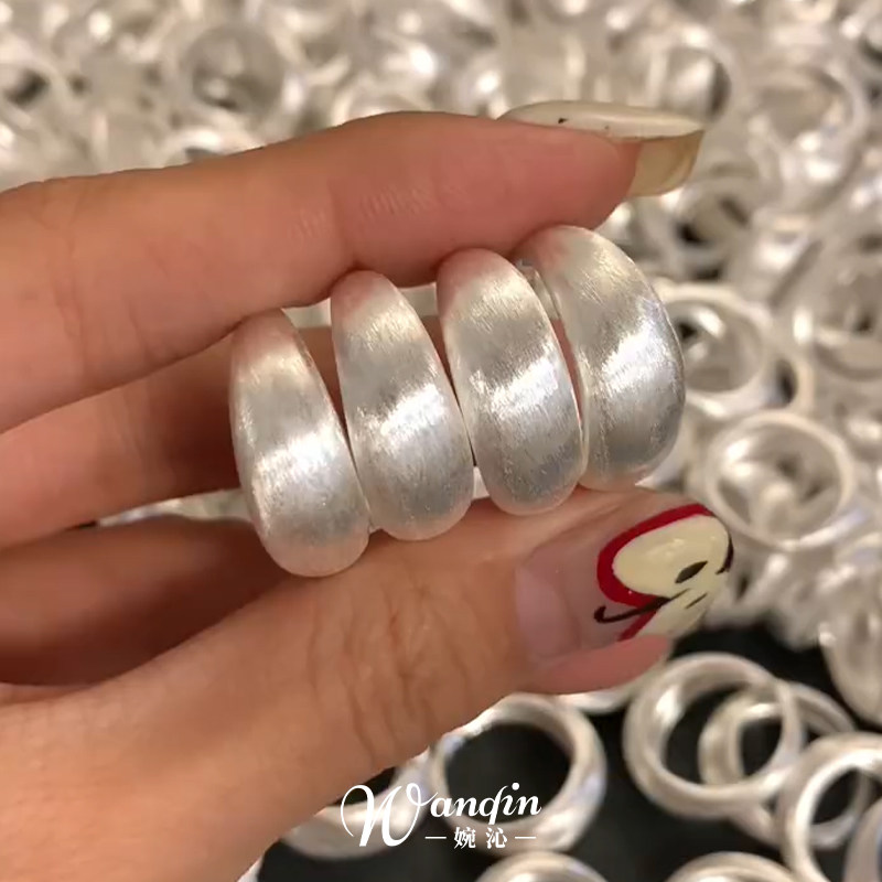 冷淡风银色拉丝泥鳅背素圈戒指女