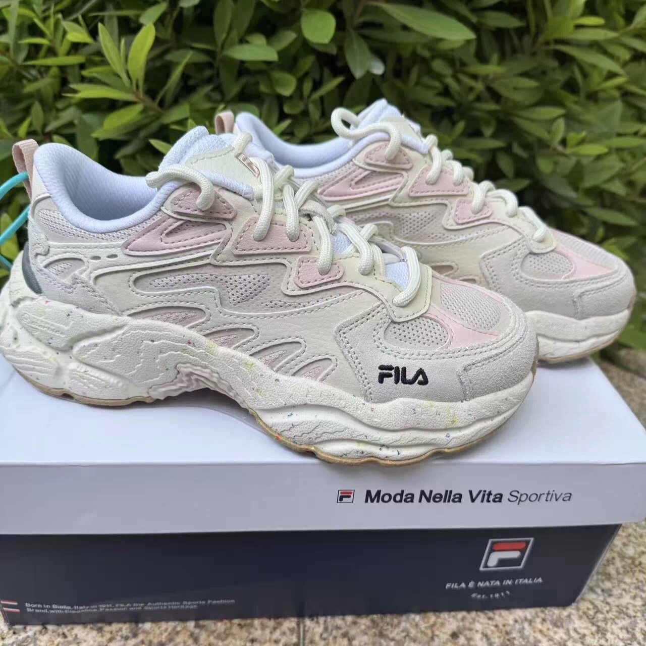 FILA/斐乐 Fern 蕨草跑步鞋