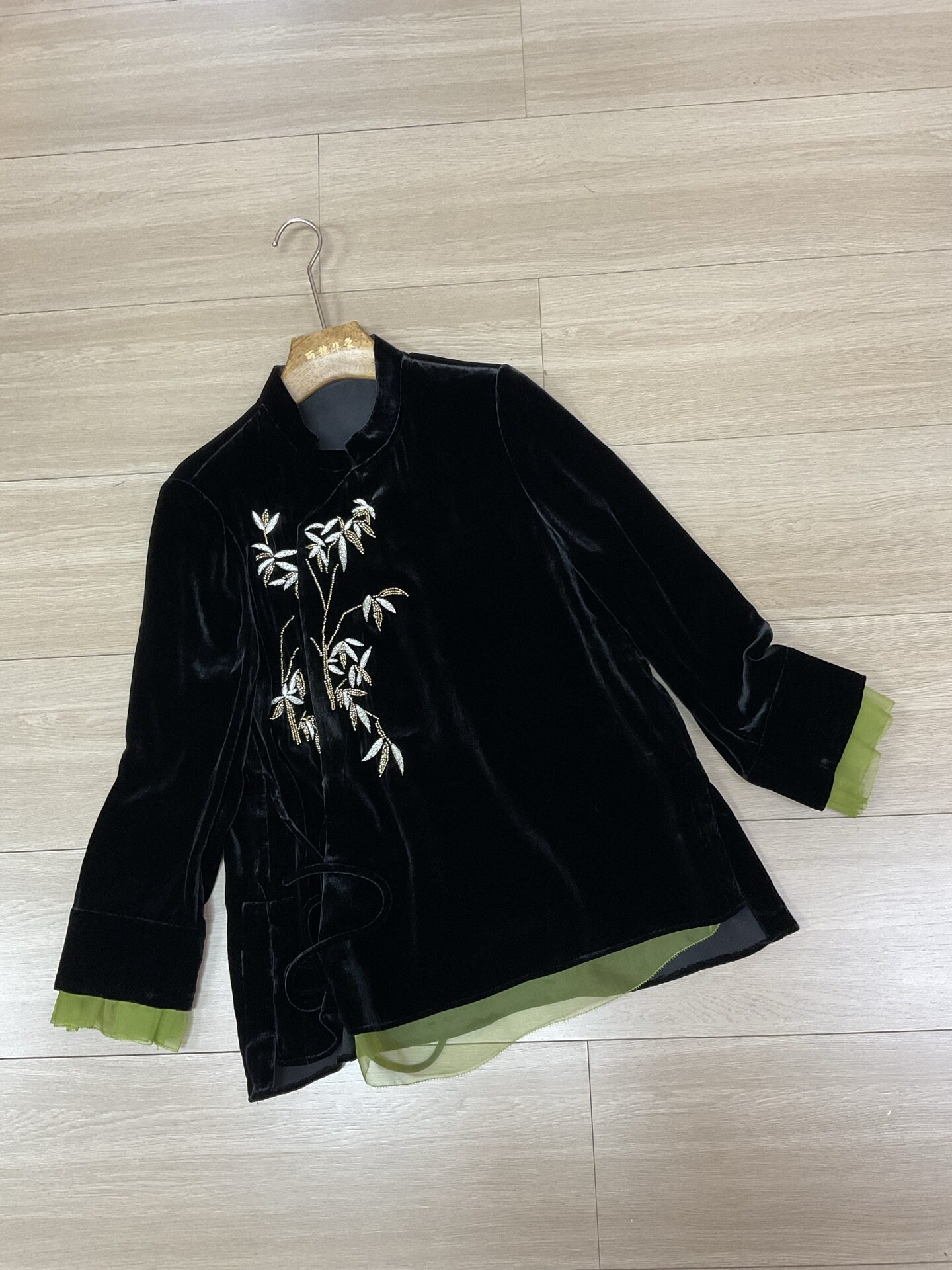 欧货新款定制高品质100%真丝丝绒面料重工钉珠绣花拼接欧根纱外套