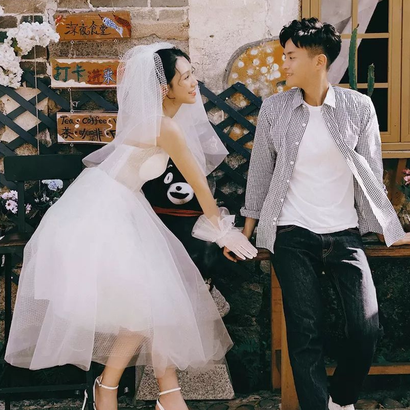 새로운 메쉬 신부 장갑 복고풍 여행 사진 슈퍼 요정 짧은 심플한 웨딩 드레스 스튜디오 촬영