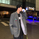 灰色