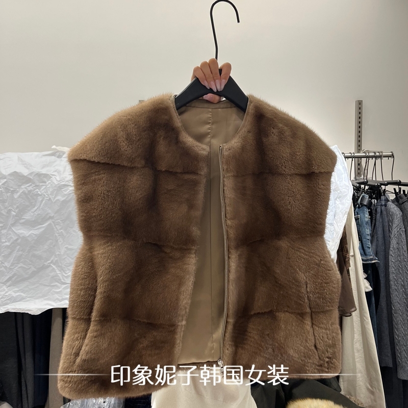 欧洲站2025冬季皮草马甲女短款貂毛背心时尚气质年轻毛绒绒外套