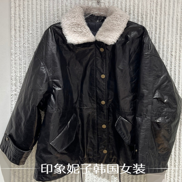 时尚拼接毛领单排扣白鹅绒皮衣