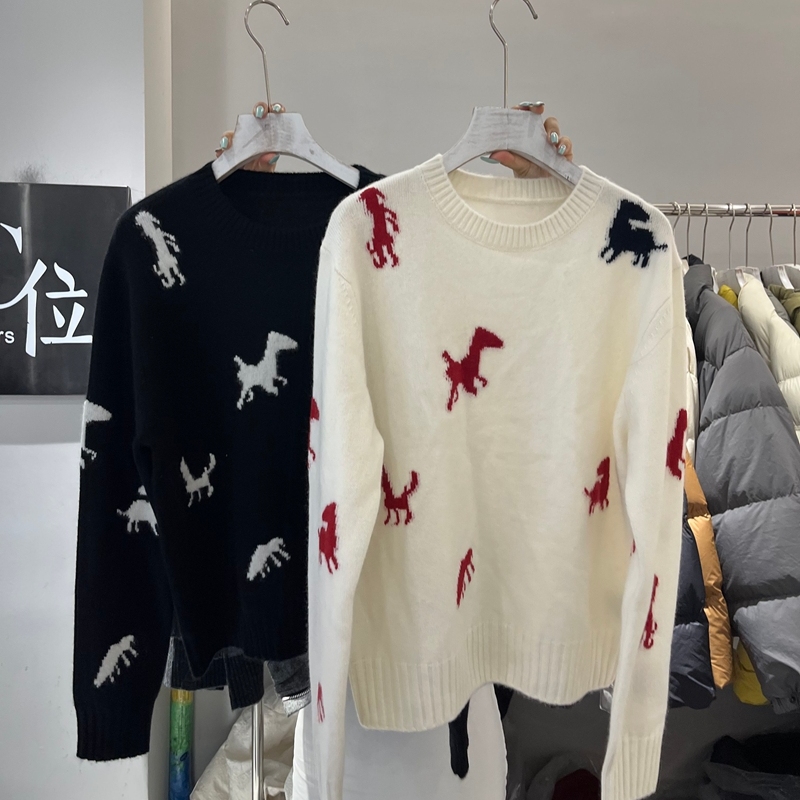 欧洲站2025新款圆领小狗刺绣羊绒衫女长袖套头针织衫加厚毛衣