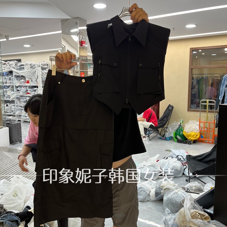 现货欧洲站2026夏季新款时尚款简约休闲拉链高腰显瘦马甲套装