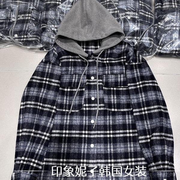 韩系复古格子连帽短外套