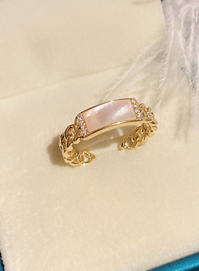 方形贝壳锆石戒指女轻奢小众设计高级感食指戒ins潮时尚个性指环