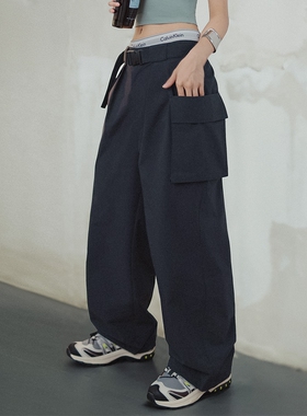 马登日系黑色休闲工装裤小个子宽松阔腿弯刀裤户外运动裤长裤女春
