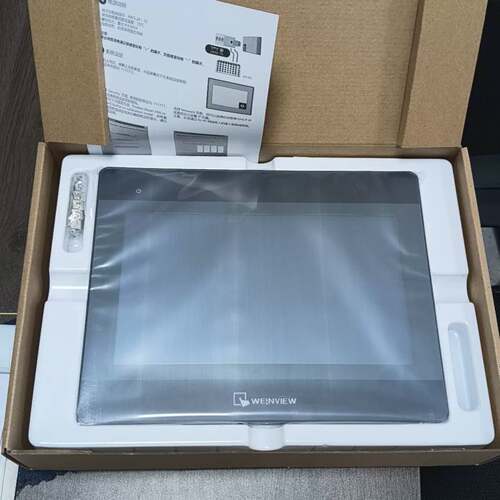 可维修MT8106iQ，，，威纶通工业触摸屏型号清晰可辨有包