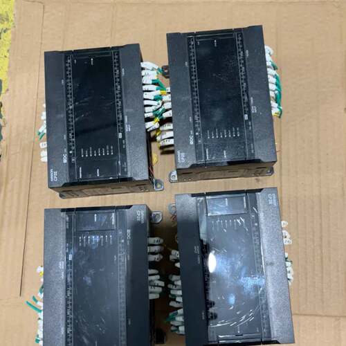可维修PLC，CP2E-S30DT-D，，，欧姆龙成色都很新可装机用