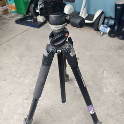 可维修055XPROB，，，曼富图三脚架标价为三脚架爽快的到付送个云