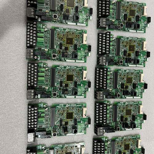 可维修A1000，ETC740110，，，安川变频器主板实物拍摄成色