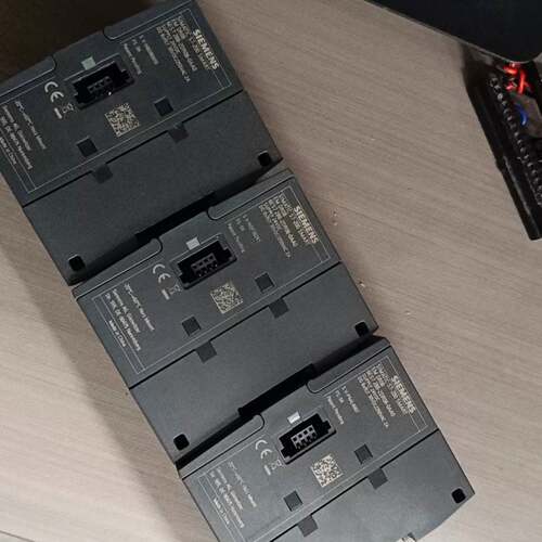 可维修西门子模块 em dr08 6es7 288-2dr08议价