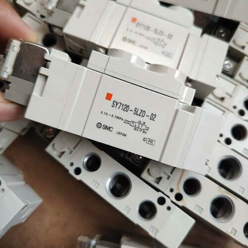 可维修SMCSY7120-5LZD-02，24V，正品电磁阀电压议价