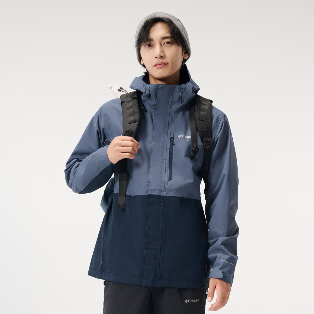 哥伦比亚休闲运动防风防水冲锋衣