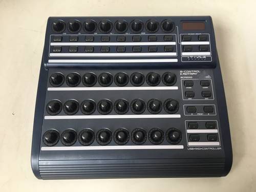 百灵达 BCA2000  MIDI 控制器
