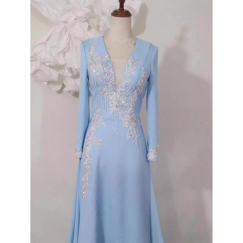 轻奢小众重工亮片钉珠刺绣长袖蓝色晚礼服 年会 主持 声乐 独唱