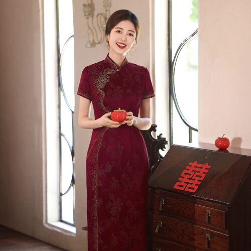 新中式提花缎烫钻旗袍礼服婚宴装