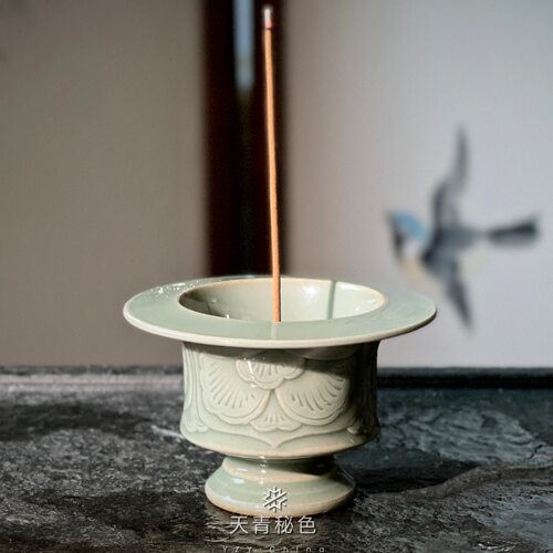 耀州窑青瓷茶具大师文房香具纯手工天青釉剔刻牡丹纹小香炉行炉