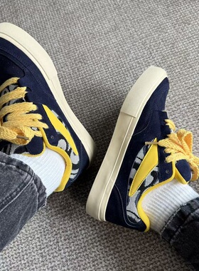 高颜值男鞋小众美式复古面包鞋男百搭厚底板鞋时尚潮流运动休闲鞋