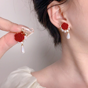 红色丝绒复古花朵耳环耳钉珍珠吊坠轻奢感结婚新娘礼服敬酒服