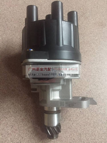 帕杰罗分电器 V33-12气门车 V33分电器 分火头 分电器盖