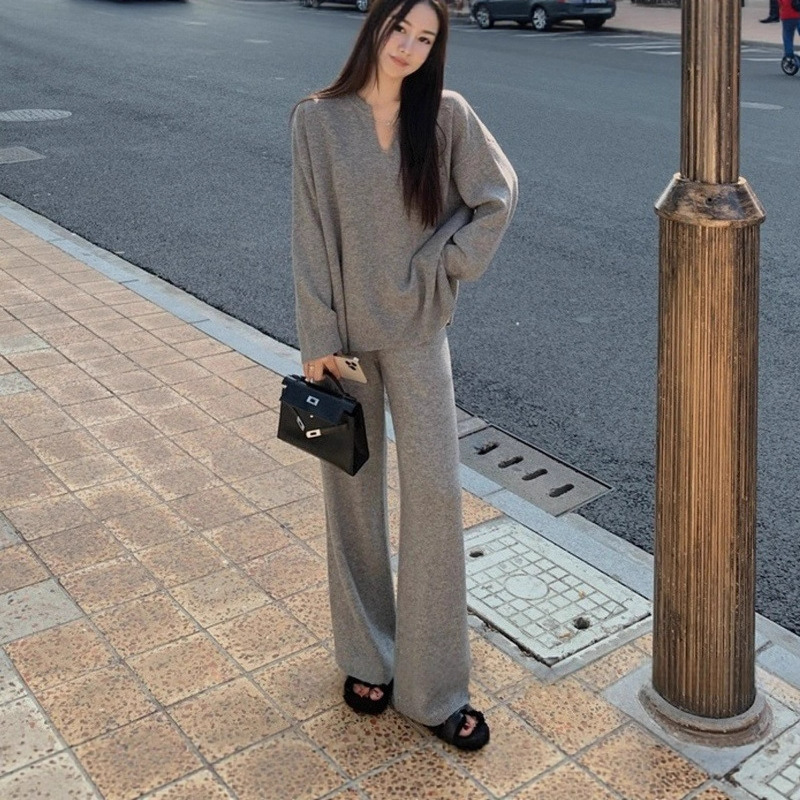 2025秋冬新款慵懒风穿搭时尚减龄半开领针织衫毛衣阔腿裤休闲套装