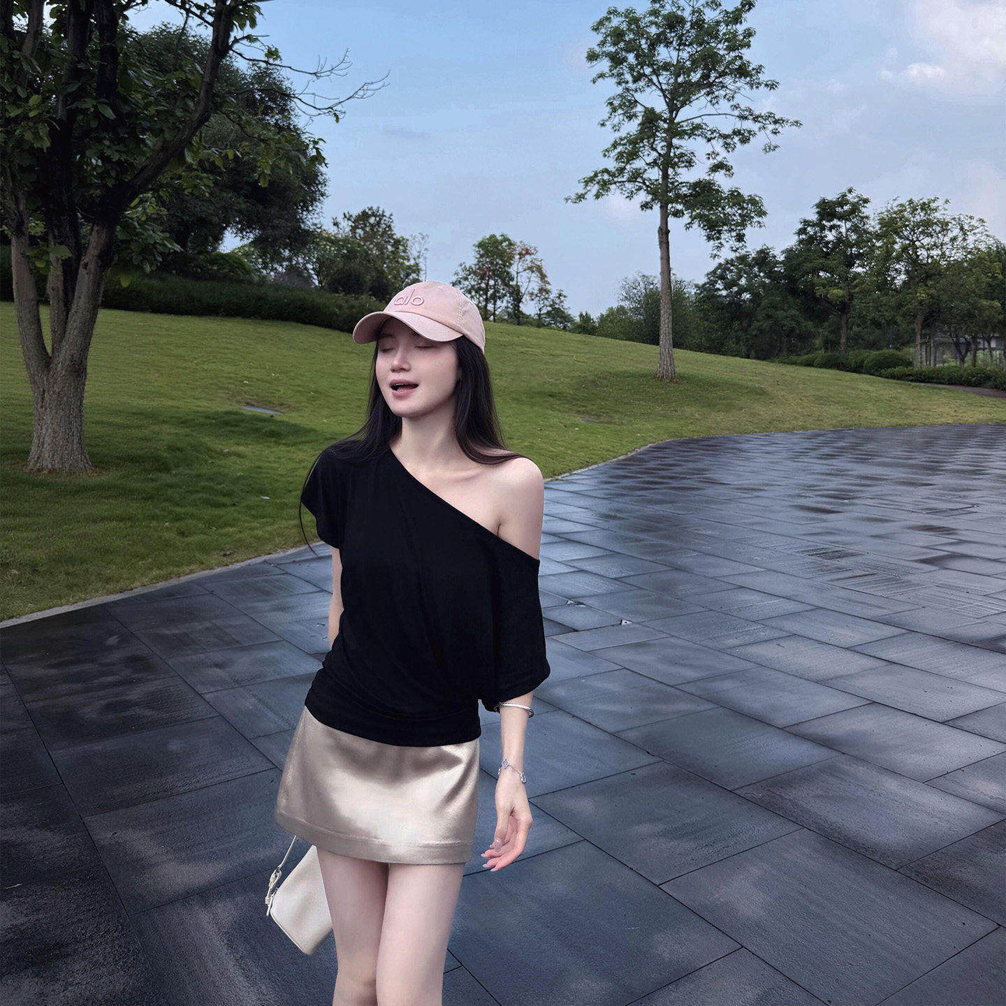 不对称斜肩正肩两穿短袖t