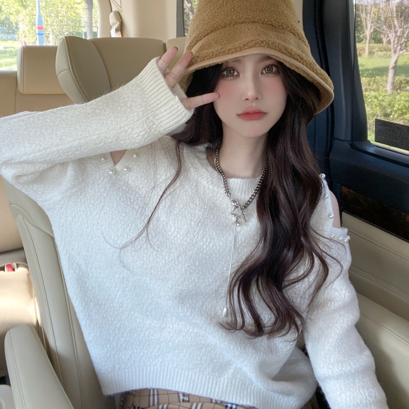 设计感露肩粉色毛衣女装