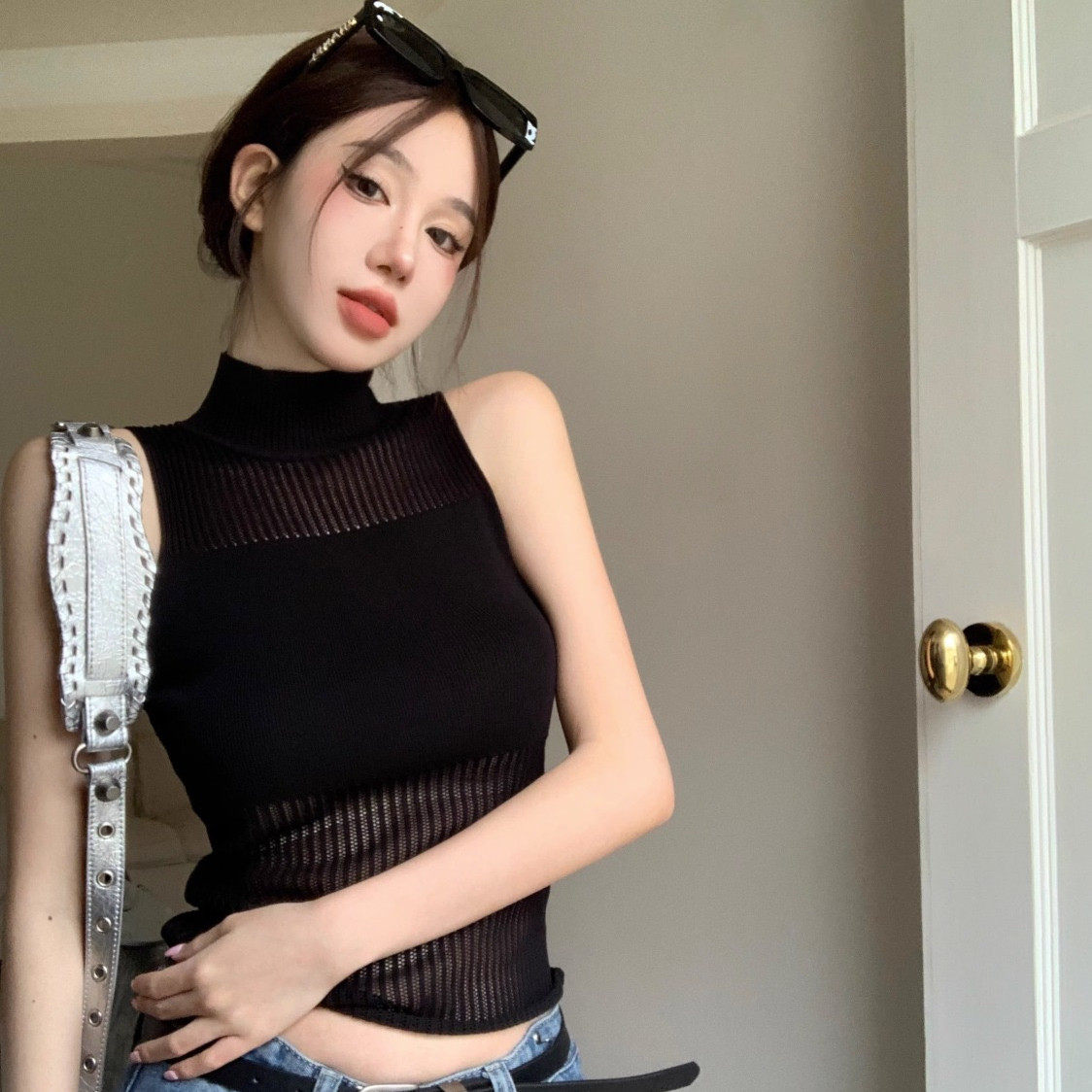 高领镂空针织小背心吊带女夏季法式内搭外穿短款辣妹无袖黑色上
