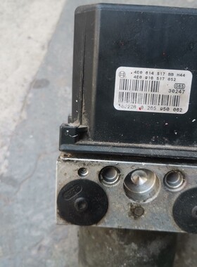 奥迪A8S8D3ABS制动控制单元，ABS泵刹车电脑，制动控制模块