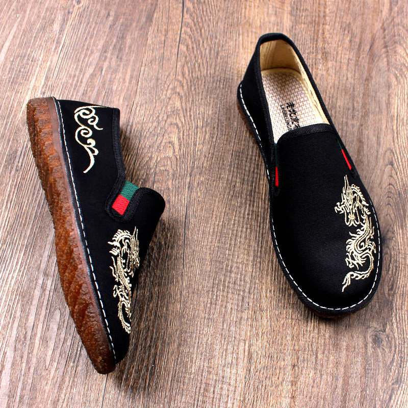 2026夏季新款老北京布鞋男高档刺绣软底透气一脚蹬耐磨防滑牛筋底