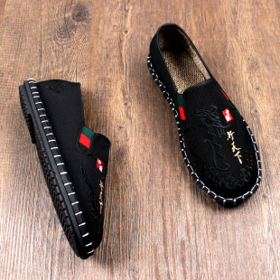 老北京布鞋男款2025新款夏季透气软底刺绣一脚蹬耐磨工地亚麻休闲