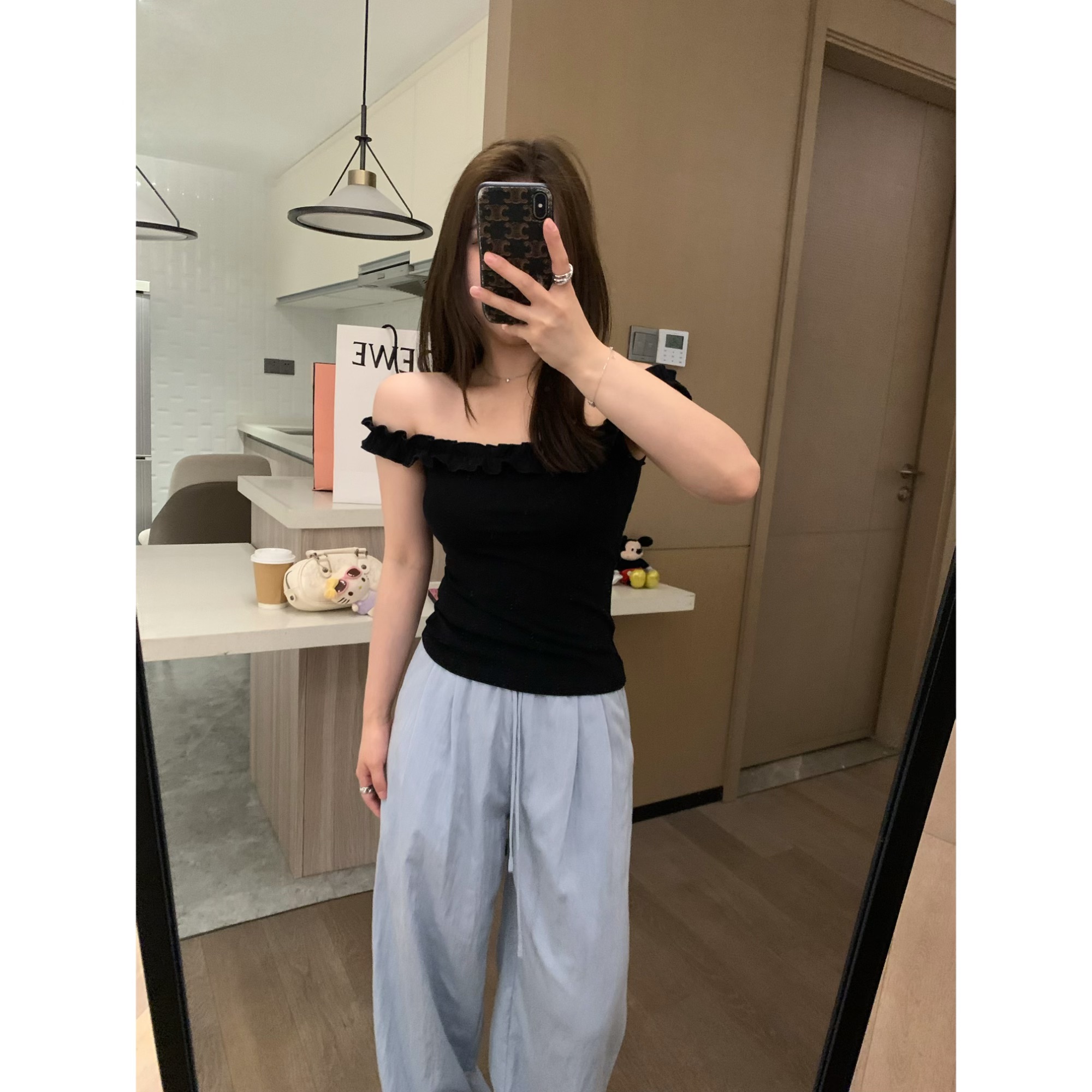 百搭纸片人短款修身一字肩T恤