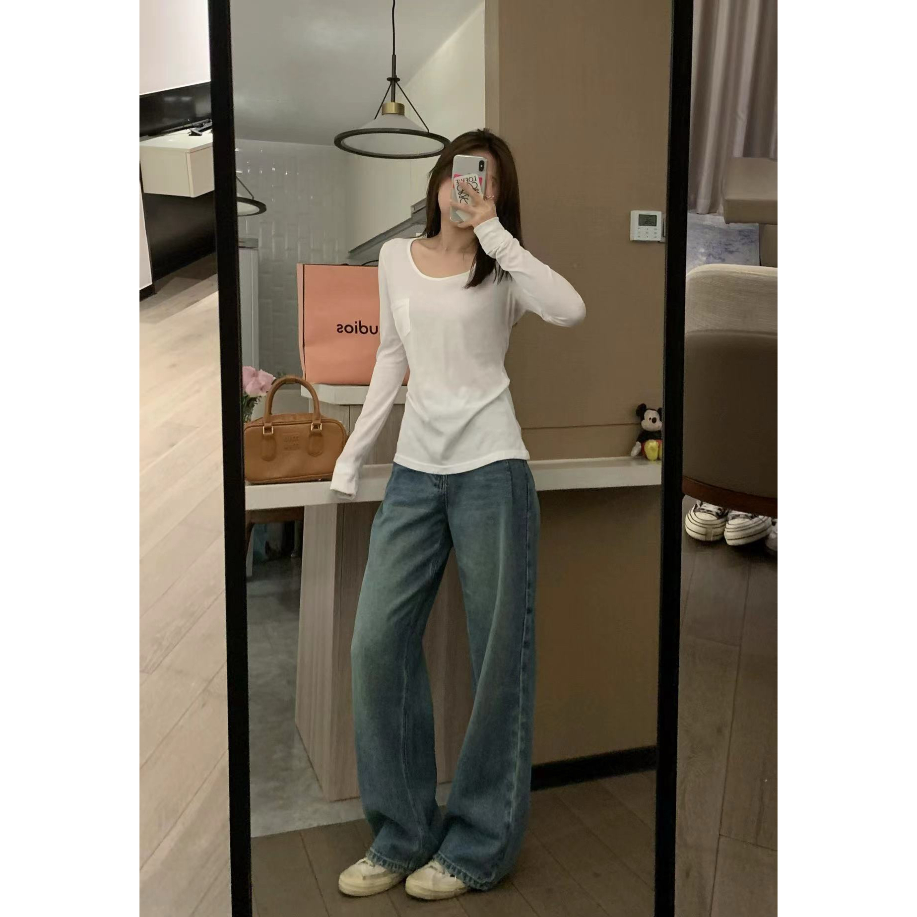 显瘦圆领纯欲设计感百搭长袖白T