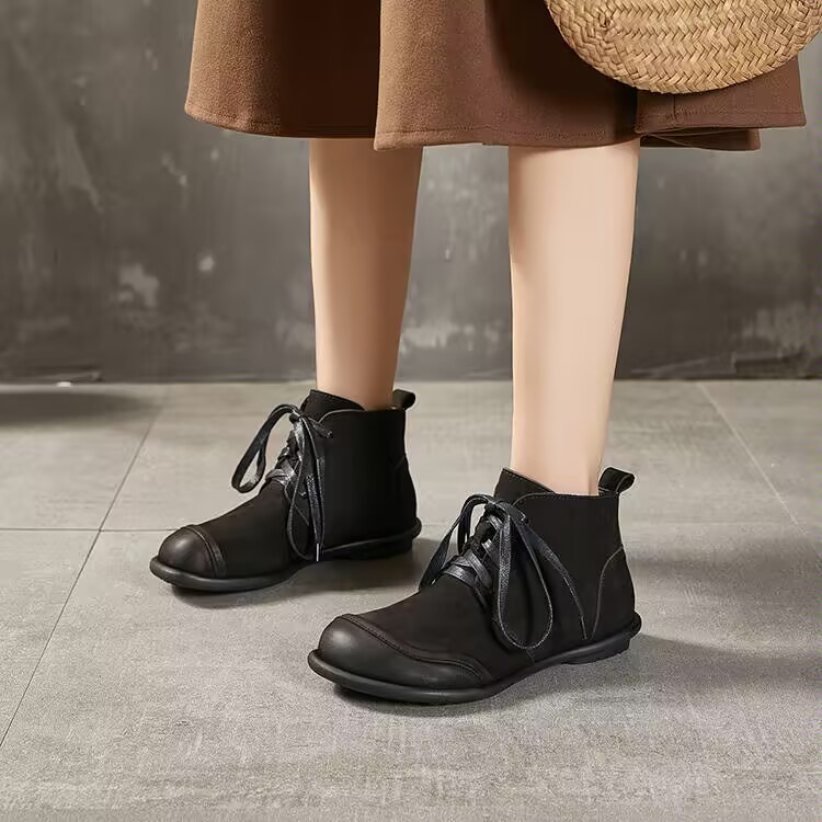 2025秋冬新款头层牛皮单靴真皮系带复古马丁靴女软底软面可跨境