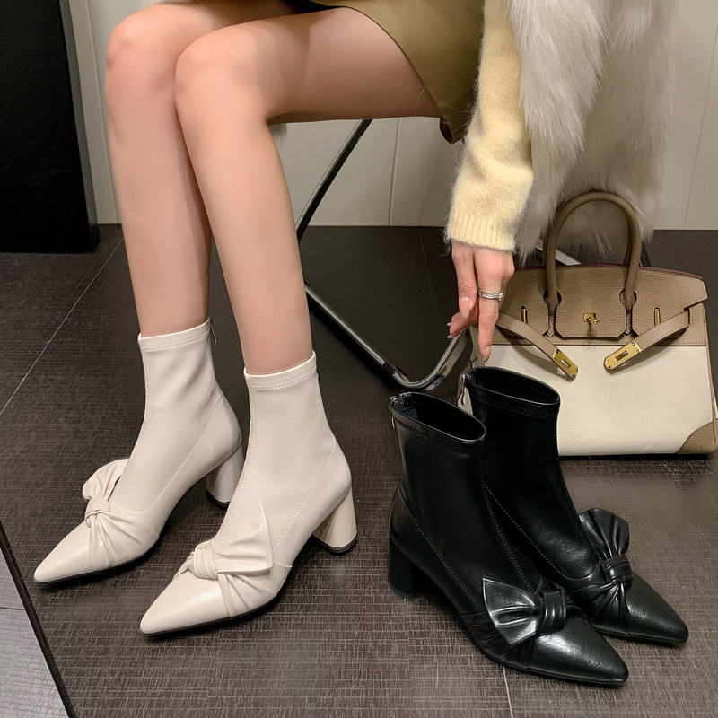 绝美蝴蝶结瘦瘦靴配裙子2025秋冬仙女风粗跟高跟尖头包腿弹力短靴