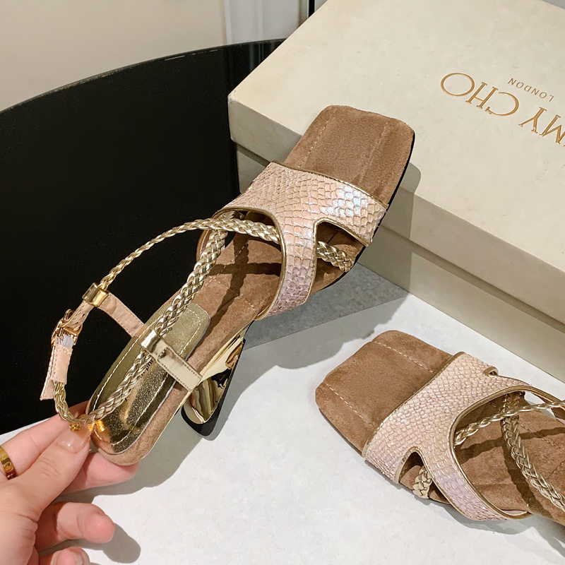 韩范鱼鳞纹麻花结编织优雅异形坡跟2025夏中跟方头露趾鱼皮凉鞋女