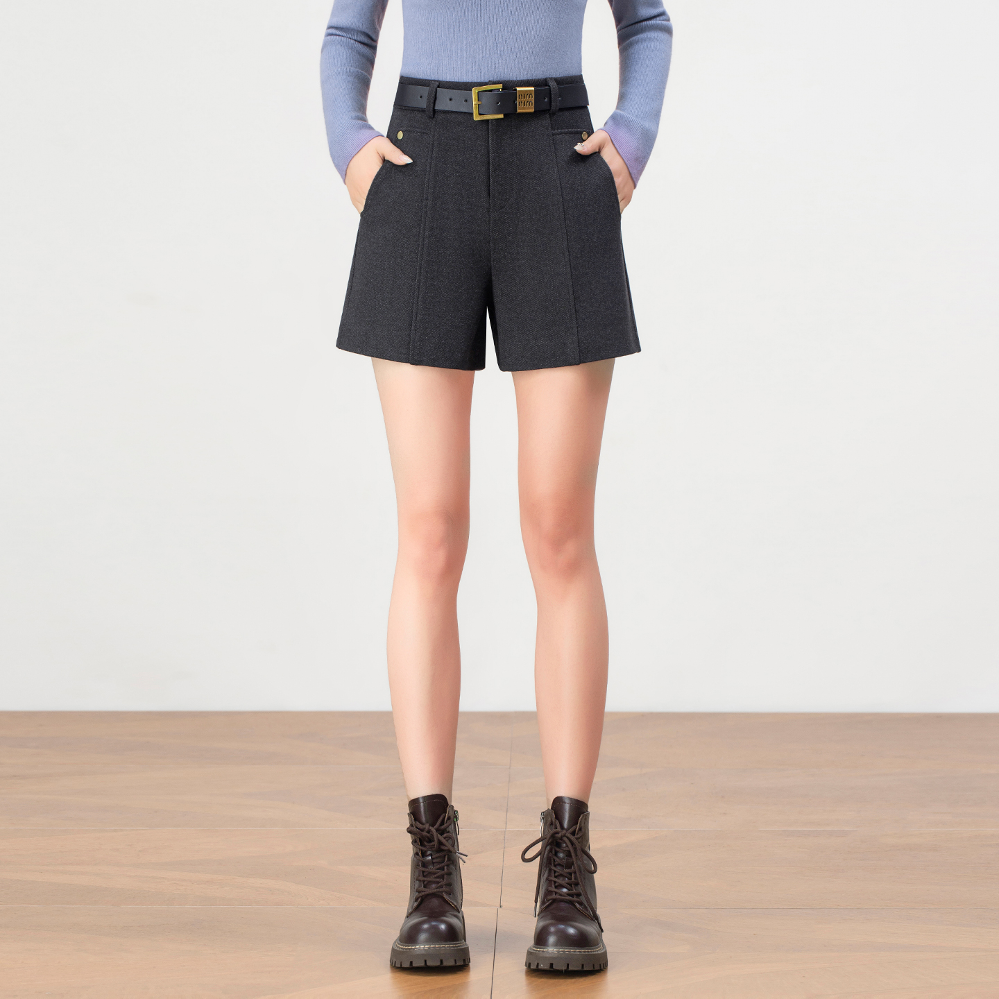 高腰显瘦A字毛呢短裤女2025冬季新款百搭阔腿小个子显高外穿靴裤