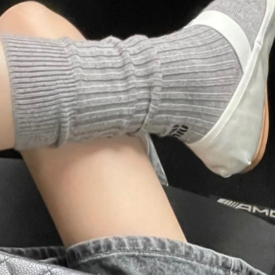 m少女镂空浅灰色粗纹堆堆短袜