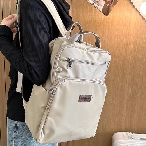 新品小众15.6寸电脑上班通勤双肩包出游大容量背包防水牛津布书包