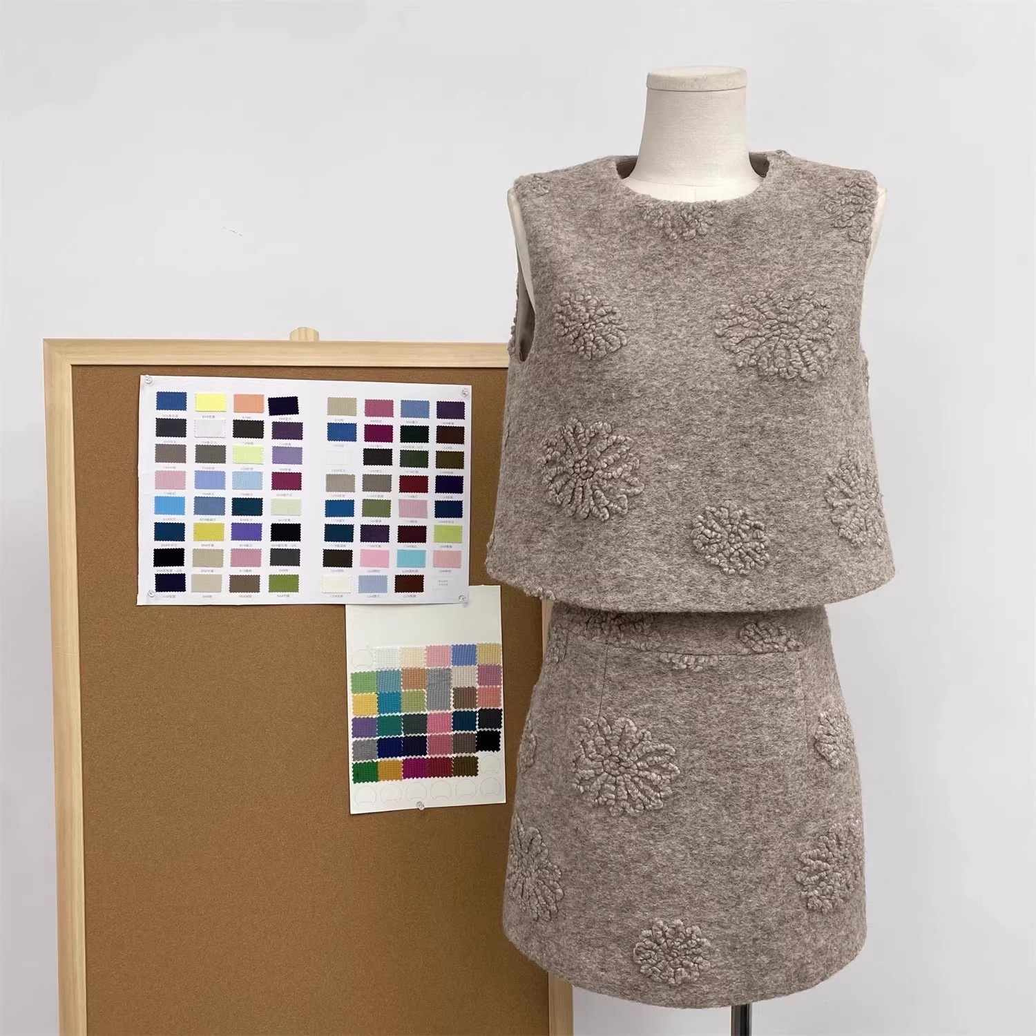 【矜贵千金】澳大利亚美利奴羊毛手工花套装女两件套,女装/女士精品,时尚套装,淘宝优惠券,粉丝福利购,淘宝优惠卷