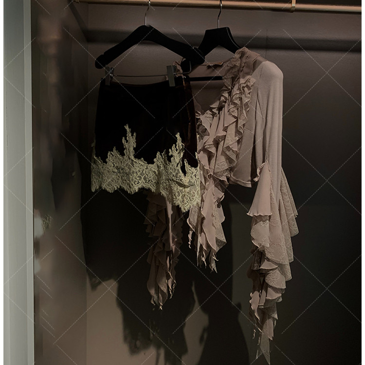 流浪/设计感荷叶边雪纺衫女弹力丝绒半裙两件套,女装/女士精品,时尚套装,淘宝优惠券,粉丝福利购,淘宝优惠卷