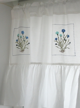 韩国代购*蓝色小花刺绣 厨房短帘 装饰门帘m01