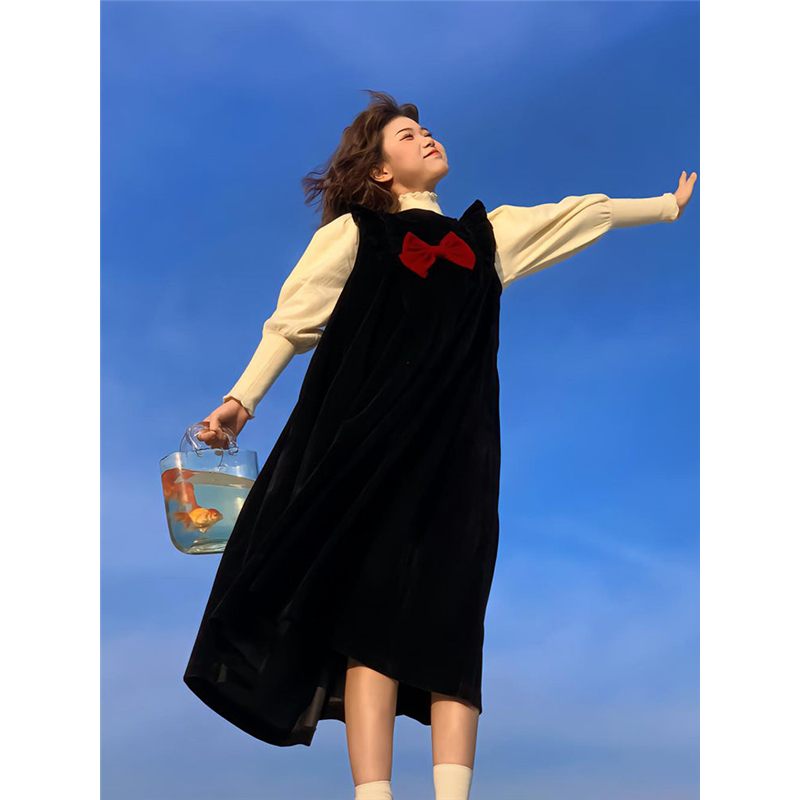 胖MM200斤特大码小香风穿搭高级感小众可爱甜美黑色中长裙连衣裙