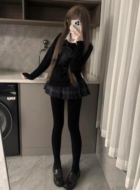 胖MM大码JK长袖针织黑色毛衣秋冬款基础衬衫叠穿格裙黑穿搭套装女
