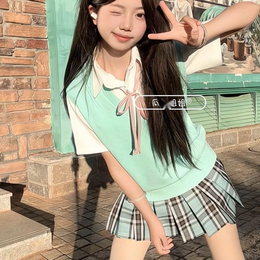 胖MM大码学院风jk制服V领背心针织马甲叠穿衬衫短袖校供感两件套