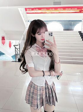 胖MM200斤特大码纯欲百褶裙jk衬衫制服粉格套装学院上衣格裙套装