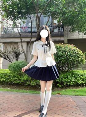胖MM大码娃娃领短袖白色衬衫刺绣上衣新款夏季2026百搭JK裙套装女